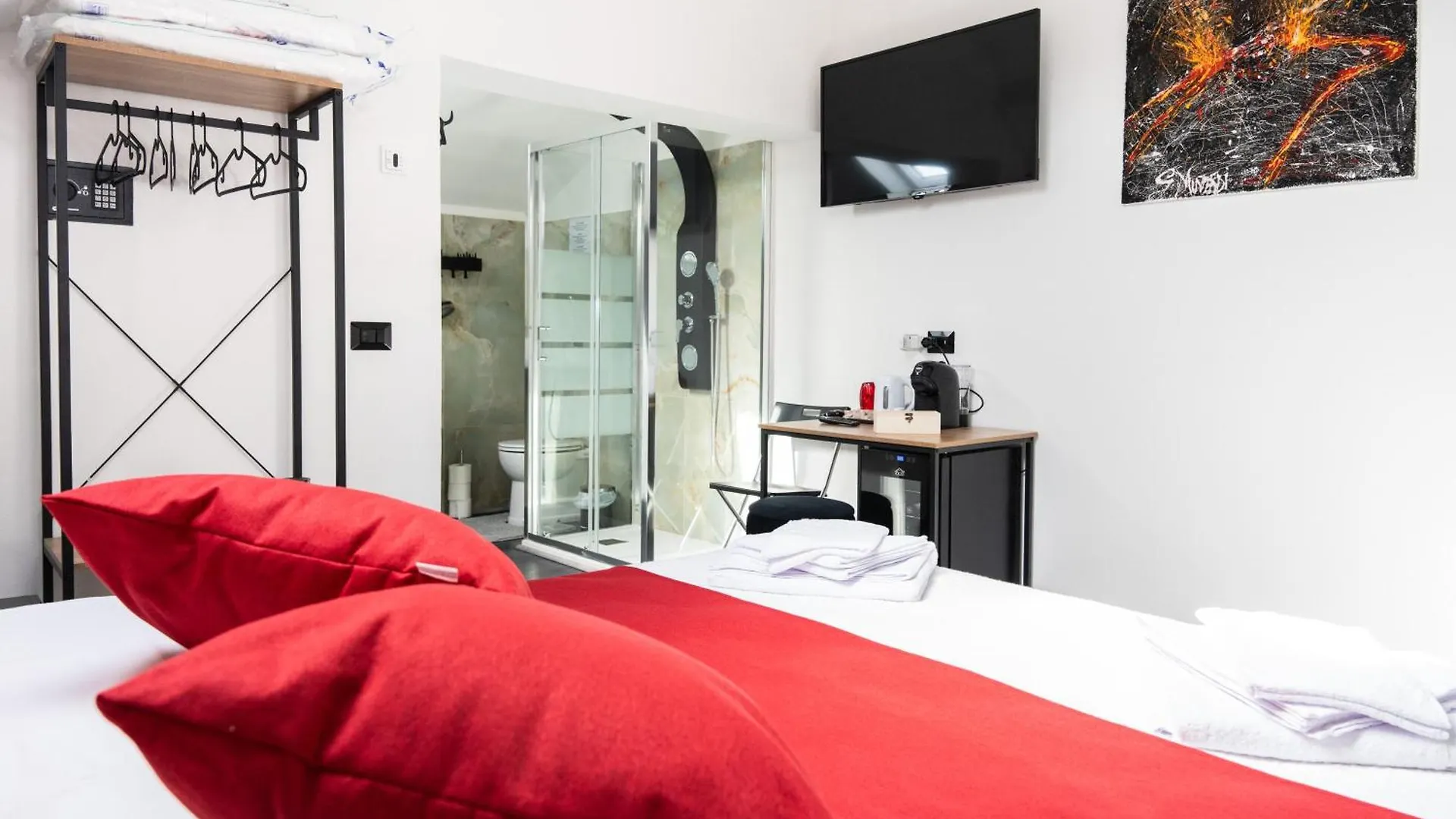 Volcano'S Suite - Etna - Private Room With Jacuzzi In Catania Center